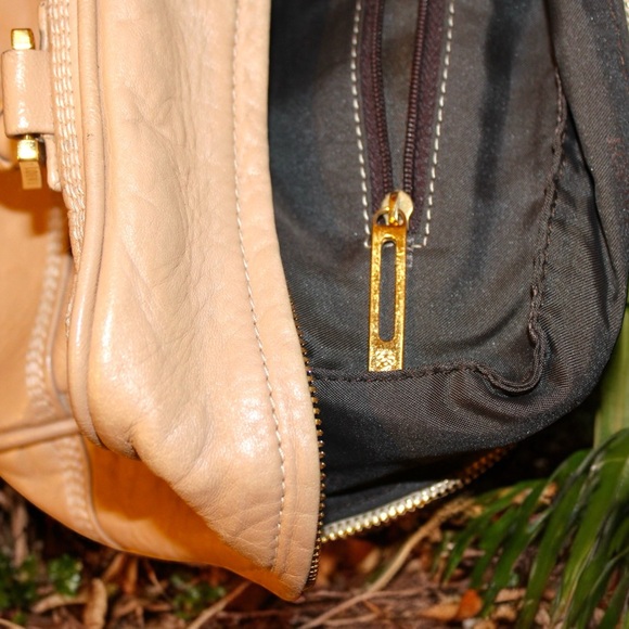 Loewe Amazonia Handbag - EUC - Picture 8 of 10